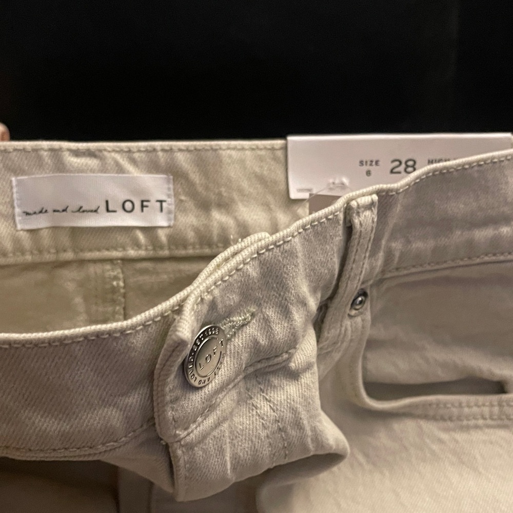 LOFT  High Waist Straight Crop Jeans Beige /Sand Size 28/6 NWT Raw Hem - Picture 11 of 16